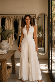 Vit plisserad jumpsuit med ståkrage