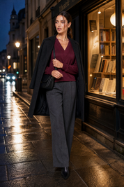 Sweat ample col V croisé | Variante Bordeaux - Lifestyle | Lounelle Paris