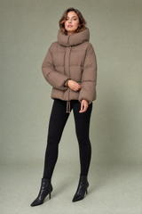 Kort oversize dunjacka med huva