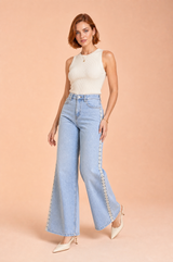 Jeans vida blå med spännen