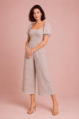 Blommig jumpsuit med fyrkantig hals