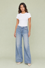Blå jeans med hög midja och lös passform