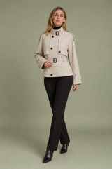 Kort bältad ecru trench