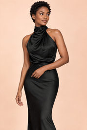 Robe midi trapèze noire à col foulard | Vue rapprochée | Lounelle Paris