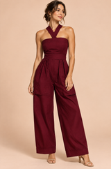 Jumpsuit med halterneck och vida ben – vinröd
