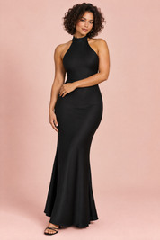 Robe longue noire à encolure asymétrique | Porté sur une autre silhouette | Lounelle Paris