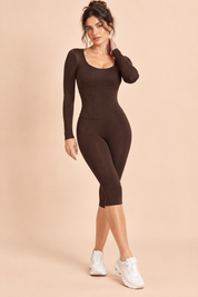 Combinaison-pantalon marron à décolleté rond et taille corset | Vue de face | Lounelle Paris