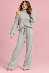 Oversized tvådelat set med cut-out-detalj i grått