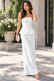 Ensemble jupe deux pièces blanc à dos nu | Photo lifestyle | Lounelle Paris