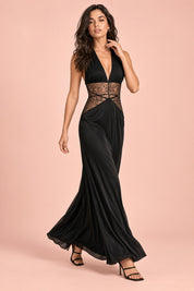 Robe longue noire à encolure américaine et empiècement en dentelle | Vue en mouvement | Lounelle Paris