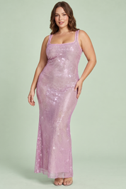 Robe longue rose scintillante à col carré | Porté sur une autre silhouette | Lounelle Paris