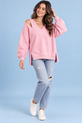 Rosa topp med bara axlar och V-ringning