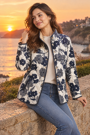 Veste matelassée blanc cassé à col montant | Deuxième photo lifestyle | Lounelle Paris
