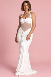 Robe longue blanche froncée à encolure dos nu | Porté sur une silhouette plus ronde | Lounelle Paris