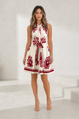 Robe col chemise ceinturée