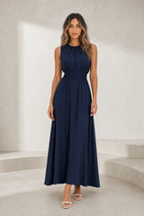 Robe longue fluide taille drapée